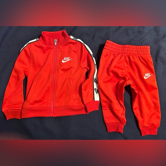Nike Toddler Logo Taping Tracksuit - Picture 3 of 13